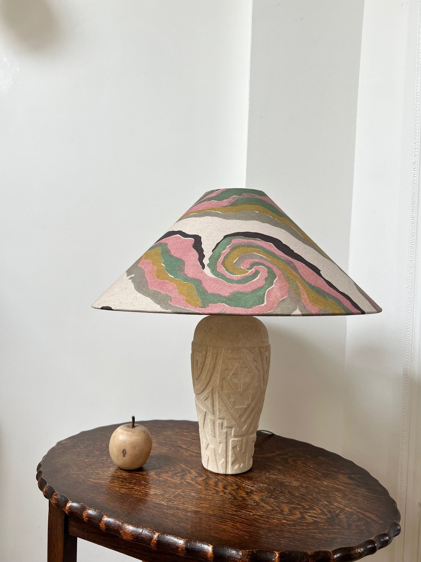 Large Swirls Lampshade with Deco Ceramic Lamp Base - Lampshade and Stand Set