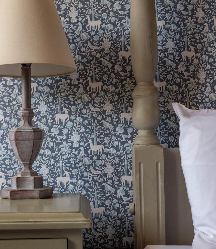 mon seul desir vintage wallpaper - colourway damson