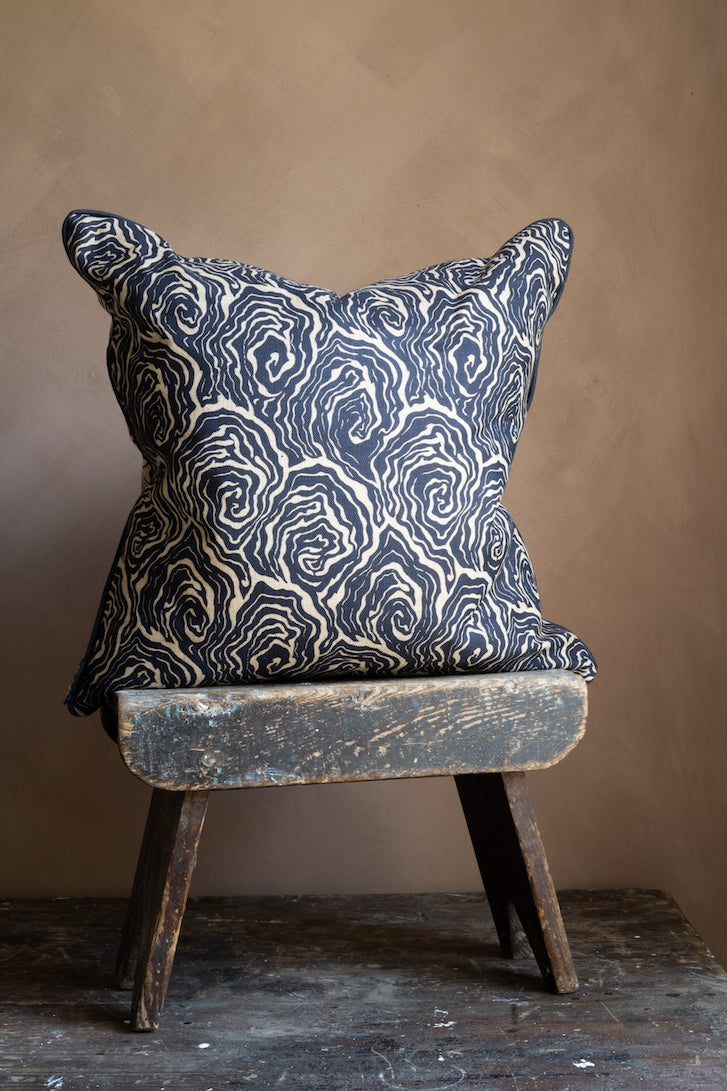 Oysters Linen Cushion