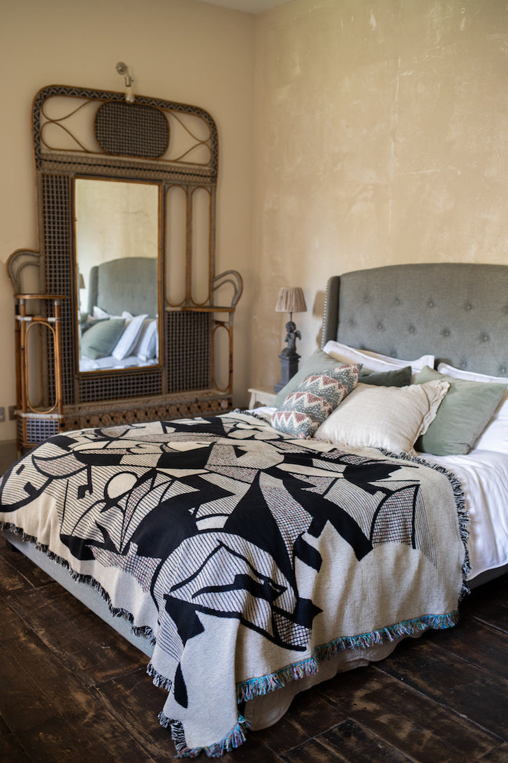 The modernist Woven Blanket