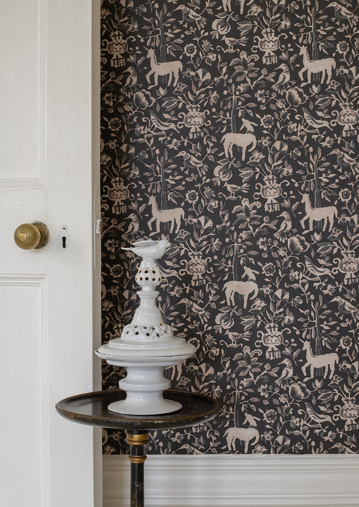 mon seul desir vintage wallpaper - colourway in ink