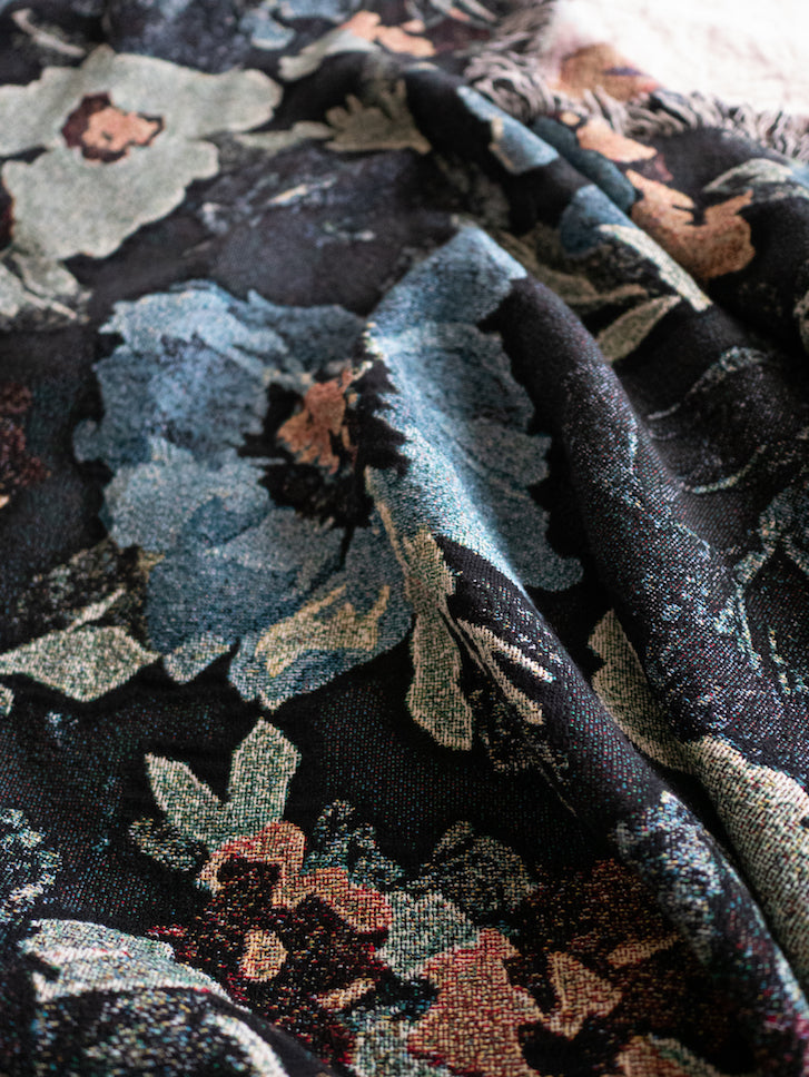 Ophelia Roses Blanket