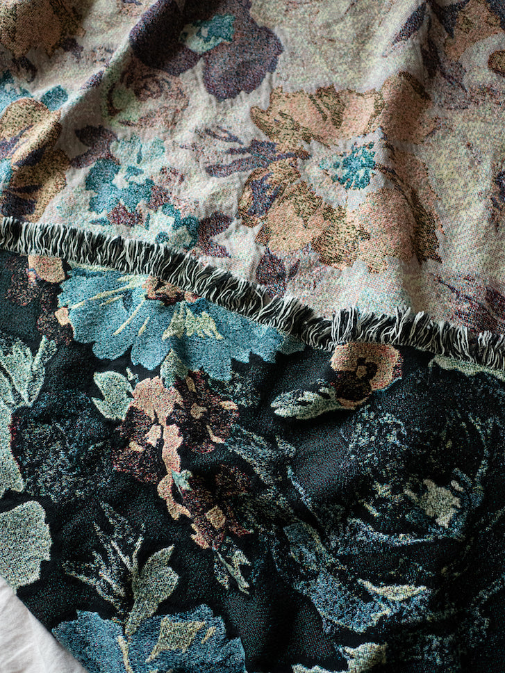 Ophelia Roses Blanket